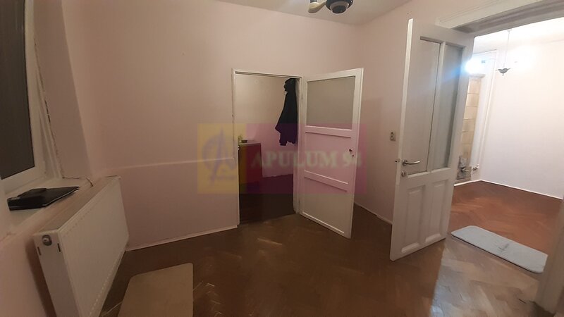 Casa la Piata Romana 2 Camere la Curte pe Strada Nicolae Iorga