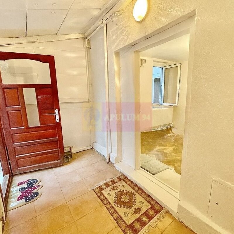 Casa la Piata Romana 2 Camere la Curte pe Strada Nicolae Iorga